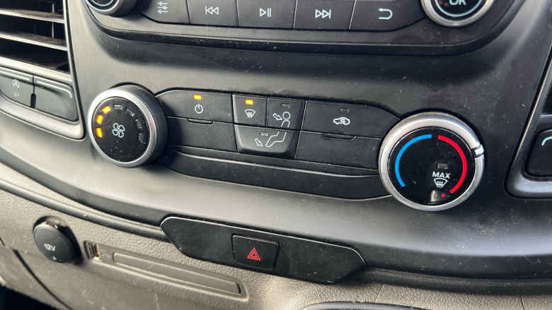 Ford Transit Custom 280 L1 Diesel Fwd 2.0 EcoBlue 105ps Low Roof Leader Van